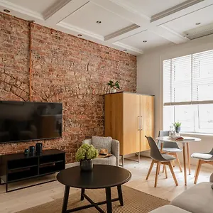 Apartament Rynek Stare Miasto 5 - Klima Netflix, Wrocław